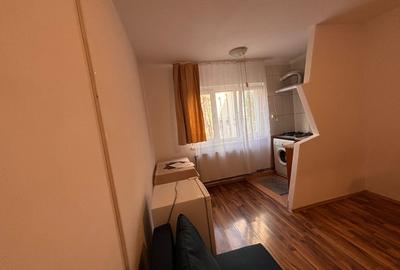 Garsoniera 22mp, etaj 1-zona Tractorul - 3