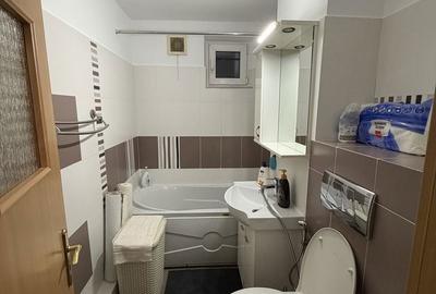 Apartament cu 3 camere decomandat în Exterior Vest - 4