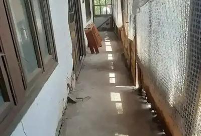 Casă cu 3 camere cu Teren 2640 Mp în Meri