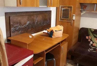 Garsonieră decomandată în Steaua - 2