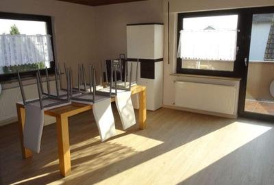 Casă cu 4 camere cu Teren 120 Mp în Brădești - 2