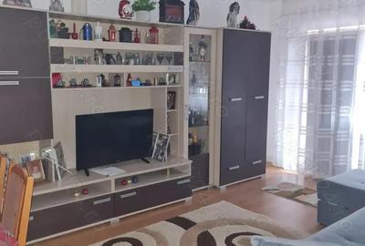 Apartament de vanzare - 2