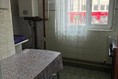 Apartament central 4 camere Pucioasa, vis-a-vis Profi - 2