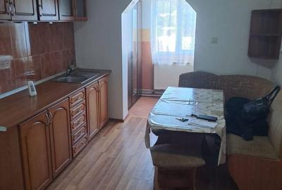 Apartament cu 3 camere în Central - 2