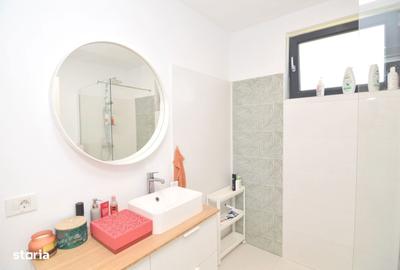 Casă cu 5 camere cu Canalizare în Central - 6