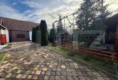 Casă cu 4 camere cu Teren 2000 Mp în Central - 16