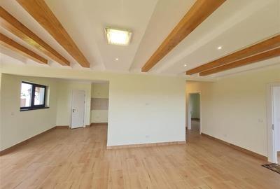 In stil mediteranean, curte proprie, 4 camere, terasa, pod mansardabil, Harman, - 10