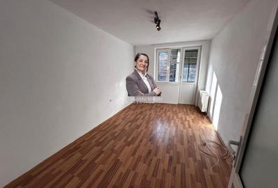 Resita, 2 Cam., Decom.Mobilat, Utilat - 1