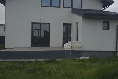 Casă individuală cu 4 camere cu Teren 380 Mp în Berceni - 3