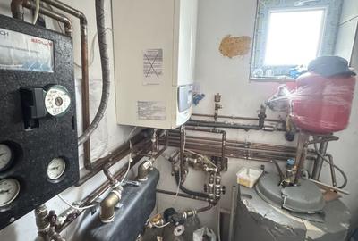 Casă individuală cu 6 camere cu Canalizare în Km 5 - 12