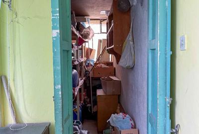 Apartament cu 4 camere semidecomandat în Central - 1