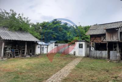 Casă individuală cu 5 camere cu Canalizare în Central - 23