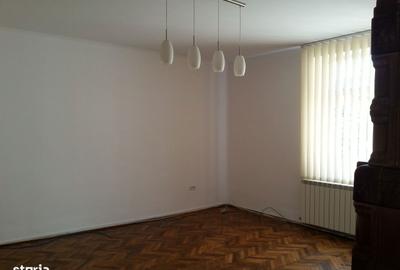 Spațiu comercial, de 120 mp, în Bartolomeu