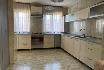 Casă individuală cu 5 camere cu Teren 1000 Mp în Central - 3