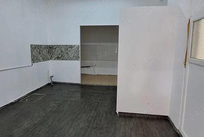 Spațiu comercial, de 50 mp, în Central - 2