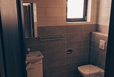 Duplex cu 4 camere cu Canalizare în Central - 16