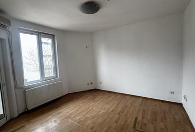 Casă individuală cu 12 camere cu Canalizare în Sisești - 10