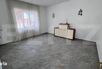Casă cu 4 camere cu Teren 950 Mp în Lipoveni - 3
