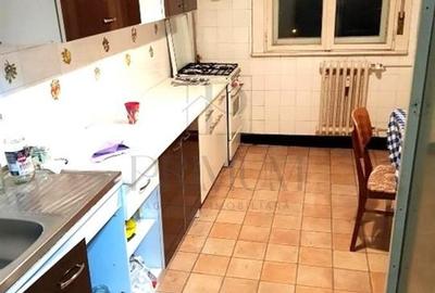 Apartament cu 3 camere decomandat în Olimpia-Stadion - 1