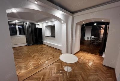 Apartament cu 3 camere decomandat în Trivale - 2