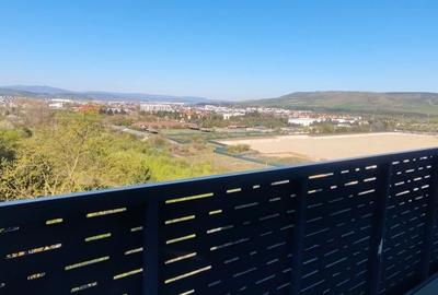 Apartament cu 3 camere semidecomandat, mobilat în Florești - 14