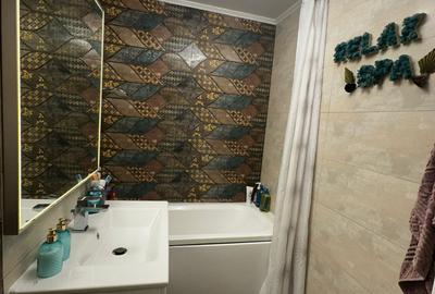 Apartament cu 2 camere semidecomandat în CET - 10