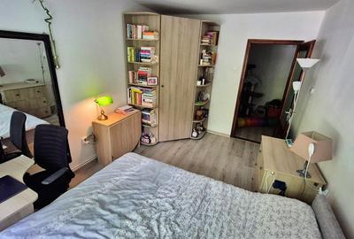 Apartament cu 2 camere decomandat, mobilat în Aleea Carpați