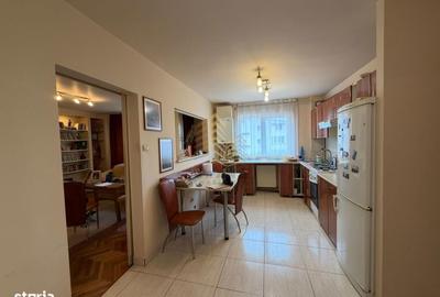 Apartament cu 4 camere decomandat în Decebal - 13