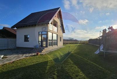 Casă cu Teren 800 Mp în Bod