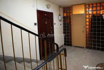 Apartament cu 2 camere semidecomandat în Aurel Vlaicu - 1