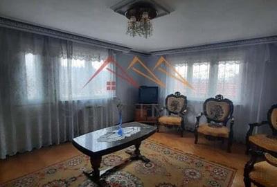 Vila 7 camere, an 1984, garaj, terasa, teren 604 m2, Poiana Campina,PH - 12