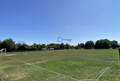 Baza sportiva complet functionala - Drumul Bercenarului, Sector 4 - 8
