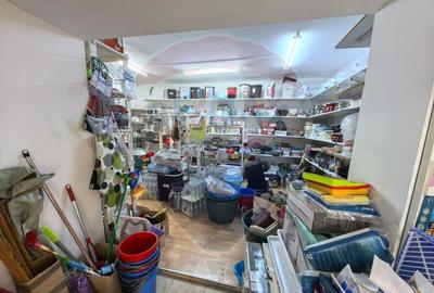 Spațiu comercial, de 140 mp, în Central - 16