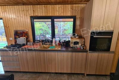 Casa de vanzare in Curtea de Arge?, priveli?te deosebita. - 9