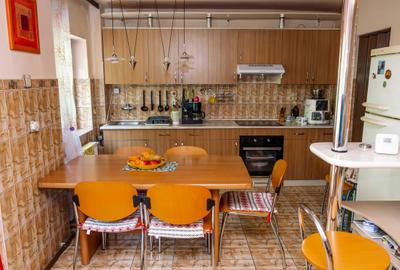 Apartament cu 3 camere decomandat, mobilat în Central - 7
