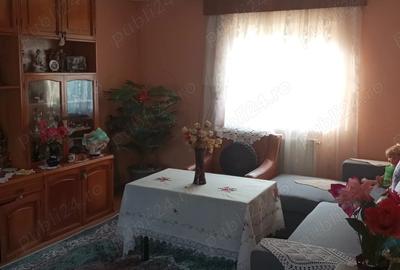 Casă cu 3 camere în Periferie - 1