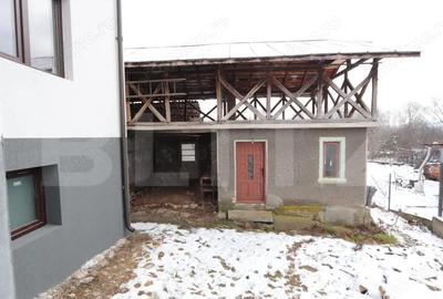 Casă cu 3 camere cu Teren 680 Mp în Central - 6