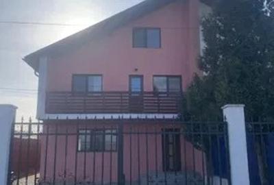 Duplex cu 4 camere cu Teren 150 Mp în Tătărași - 1