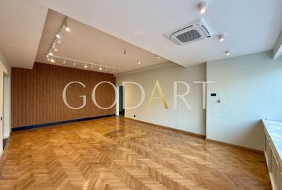 Apartament cu 3 camere semidecomandat în Universitate - 1