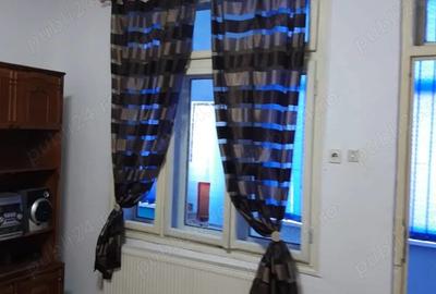 Vand casa cu 2 camere, bucatarie si baie - 2