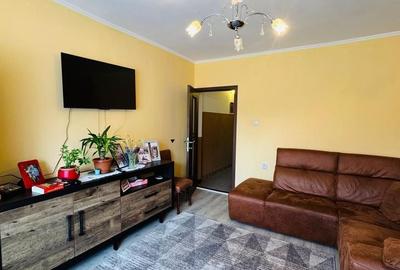 Casă individuală cu 3 camere cu Canalizare în Central - 2