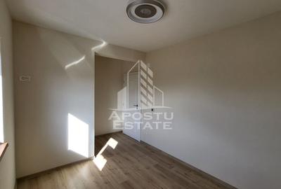 Duplex cu 5 camere cu Canalizare în Dumbrăvița - 12