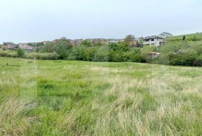 Teren de 1075 mp, în Central - 9