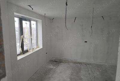 Casă cu 5 camere în Săveni - 3