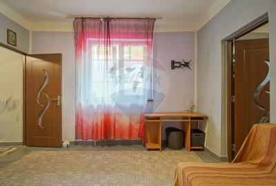 Comision 0% | De vânzare – Apartament la casă, parter | Săcele – Zona - 8