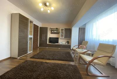 Apartament 3 camere de inchiriat.