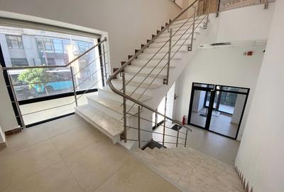 Spatiu comercial parter + mezanin Calea Victoriei - 2