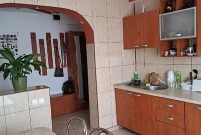 Apartament cu 4 camere decomandat, mobilat în 13 Septembrie - 6
