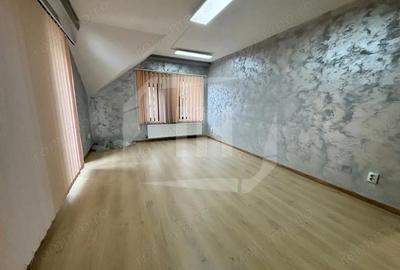 Casă cu 4 camere cu Teren 380 Mp în Mănăștur - 2