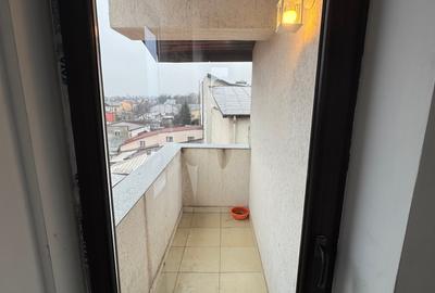 Apartament 3 camere / etaj 3 ( mansarda dreaptă).sector 1/ Laminorului - 16
